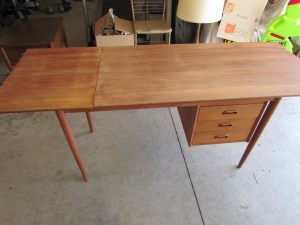 Here's our soap clean desk after drying